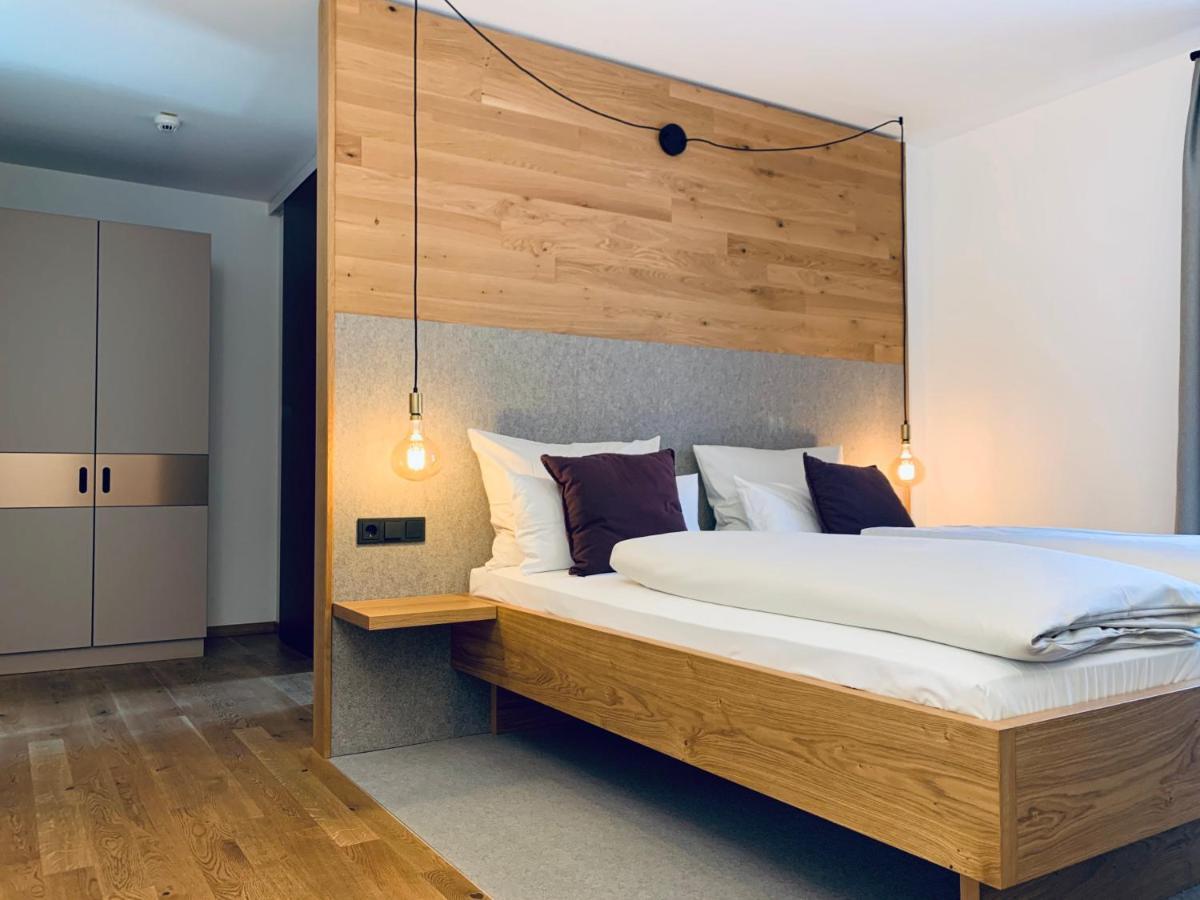 Stadthotel Kachelofen Krumbach Eksteriør bilde