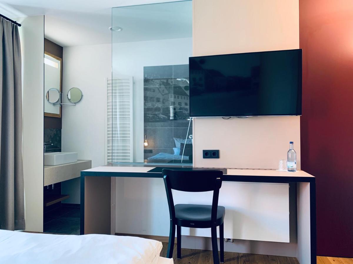 Stadthotel Kachelofen Krumbach Eksteriør bilde