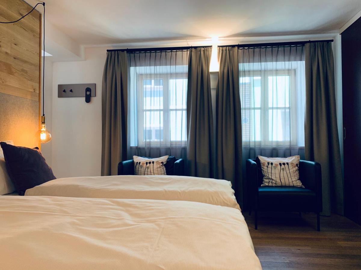 Stadthotel Kachelofen Krumbach Eksteriør bilde