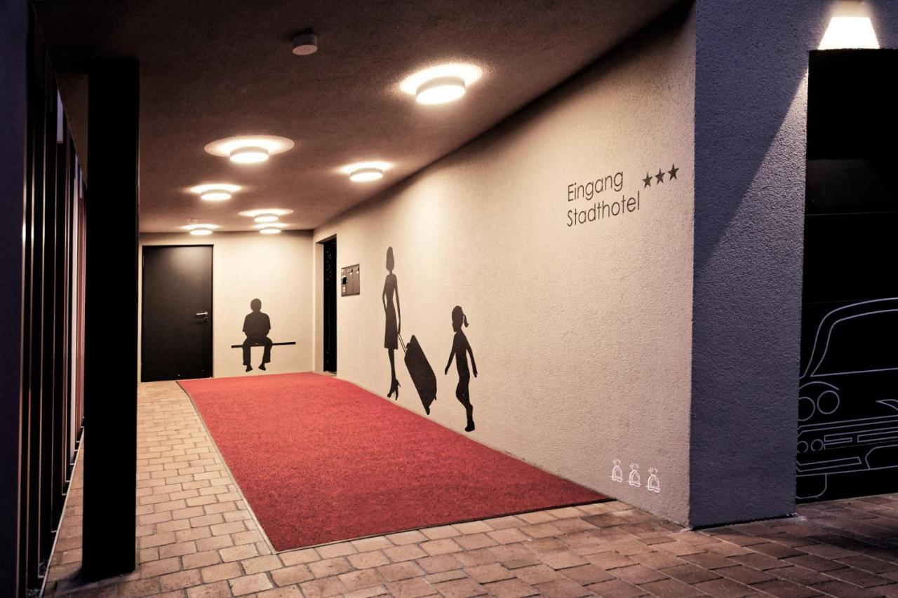 Stadthotel Kachelofen Krumbach Eksteriør bilde
