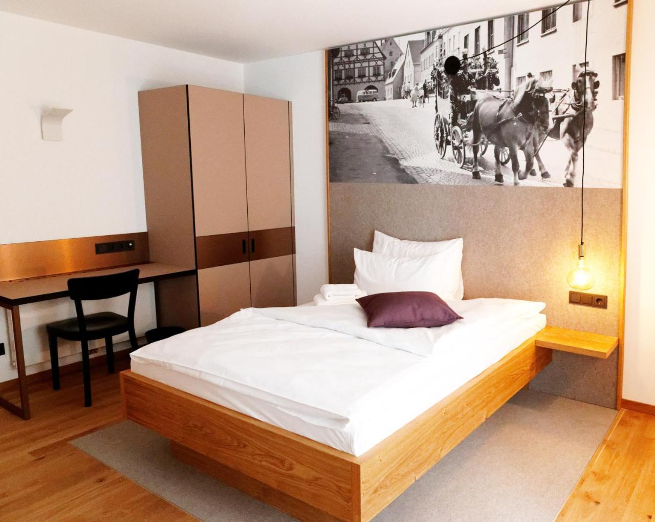 Stadthotel Kachelofen Krumbach Eksteriør bilde