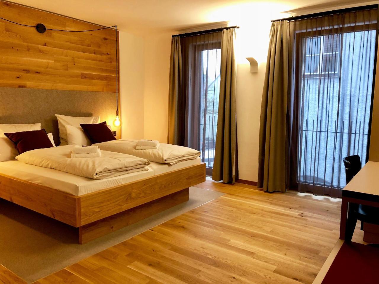 Stadthotel Kachelofen Krumbach Eksteriør bilde